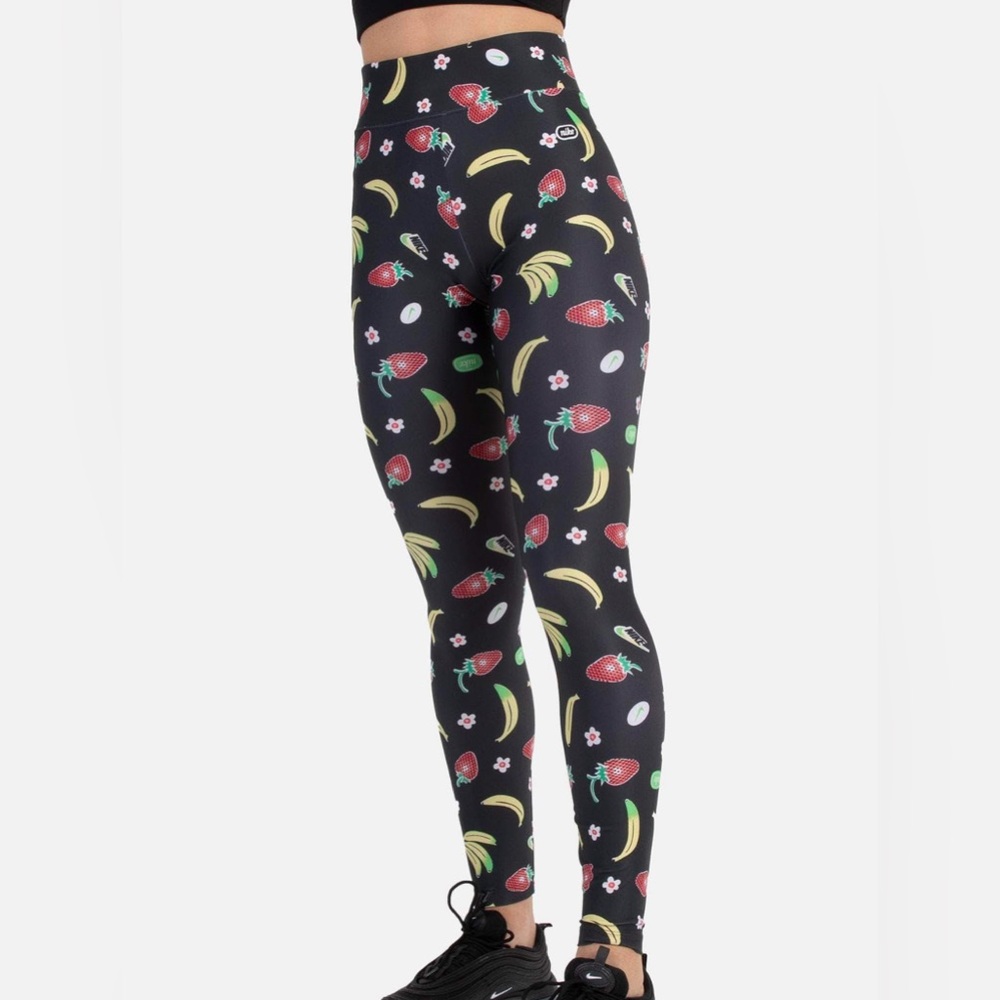 Nike fruit leggings size small